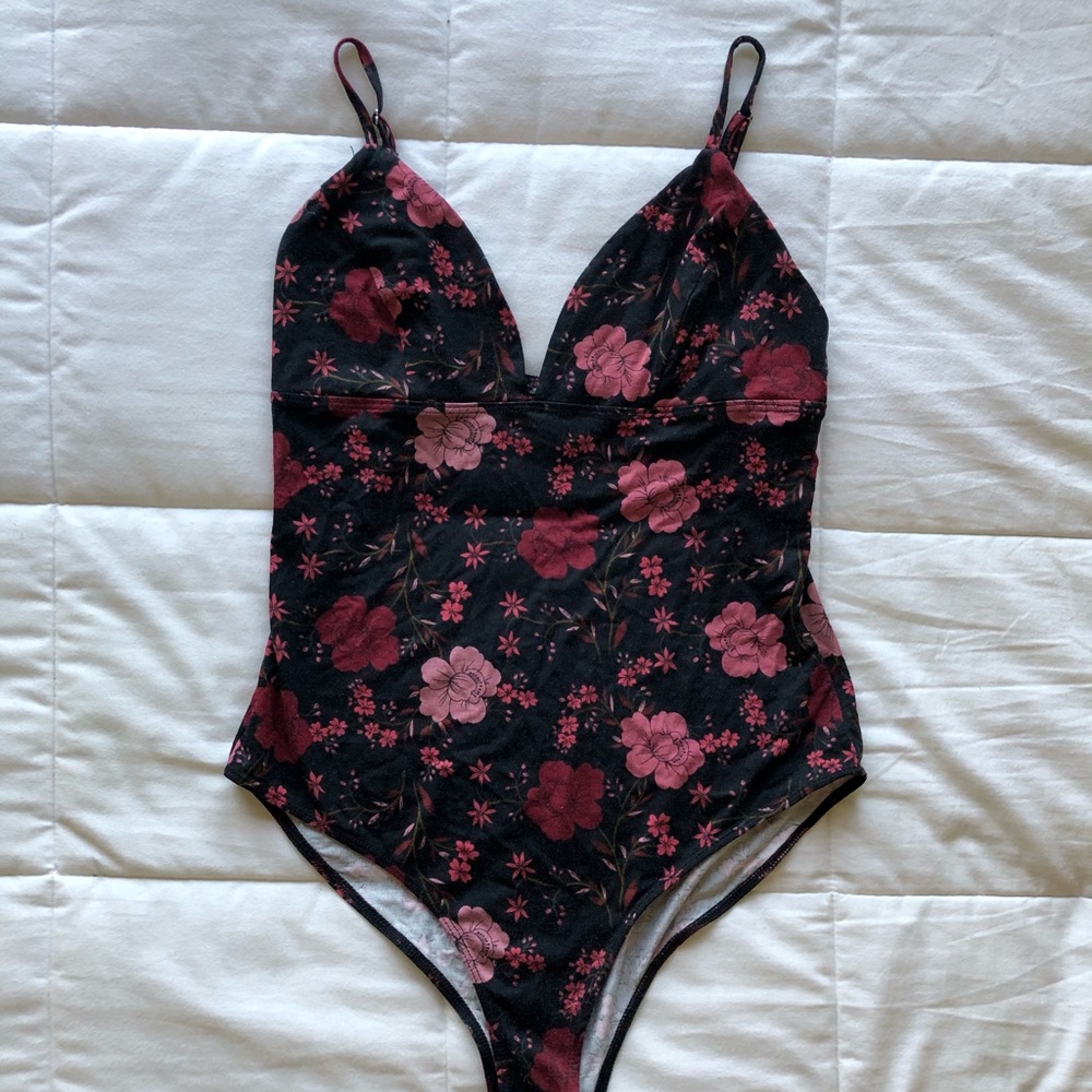 Floral V-Neck Body Suit